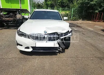 Photo 1 of 24: 2019 BMW 320d — Korean insurance auction