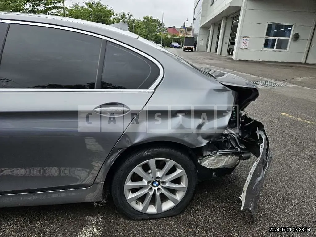 Photo 2 of 14: 2015 BMW 528i xDrive — Korean insurance auction