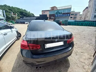 Photo 1 of 22: 2016 BMW 320d, VIN WBA8C5102GK635755 — Korean insurance auction