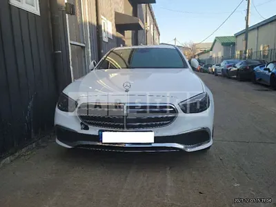 Photo 1 of 18: 2023 Mercedes-Benz E350 4Matic, VIN W1KZF8GBXPB135969 — Korean insurance auction