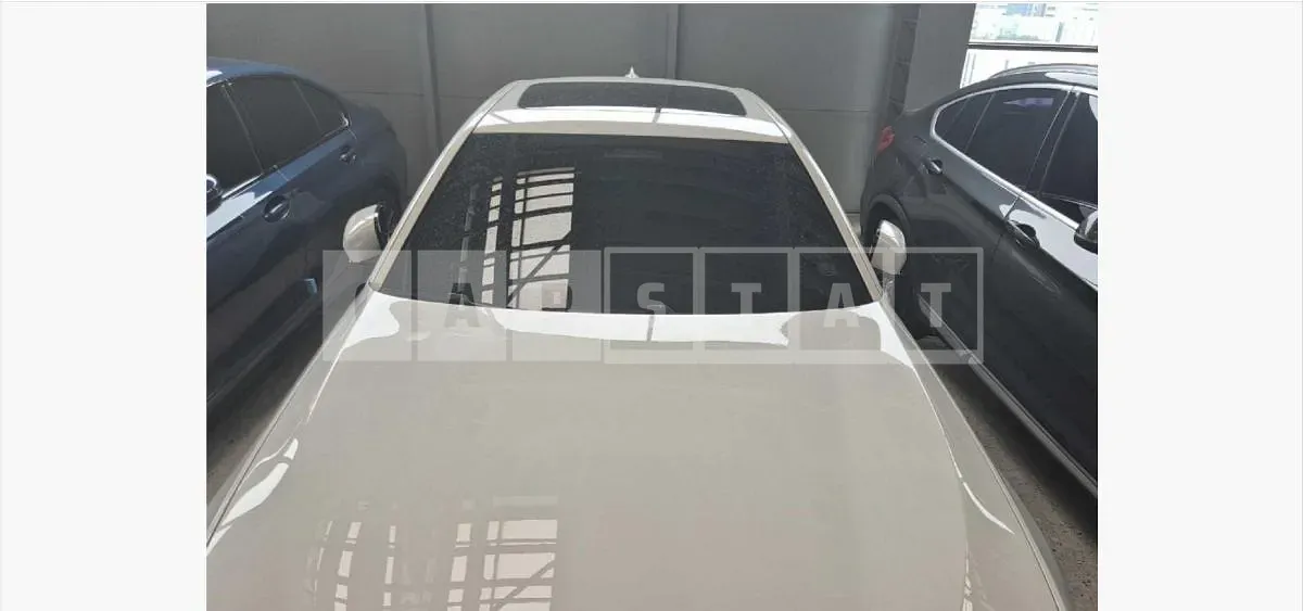 Photo 2 of 13: 2021 BMW 523d xDrive — Korean insurance auction