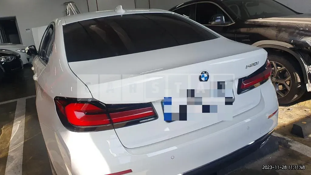 Photo 2 of 18: 2022 BMW 520i, VIN WBA11BH09NCJ64822 — Korean insurance auction
