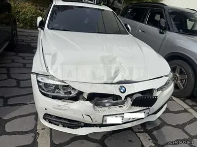 Photo 1 of 20: 2018 BMW 320d, VIN WBA8C5109JP843271 — Korean insurance auction