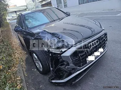 Photo 1 of 33: 2020 Audi Q8 45 TDI quattro, VIN WAUZZZF17LD021200 — Korean insurance auction