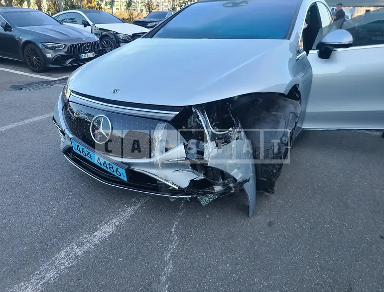 Photo 2 of 17: 2023 Mercedes-Benz EQS450 4Matic — Korean insurance auction
