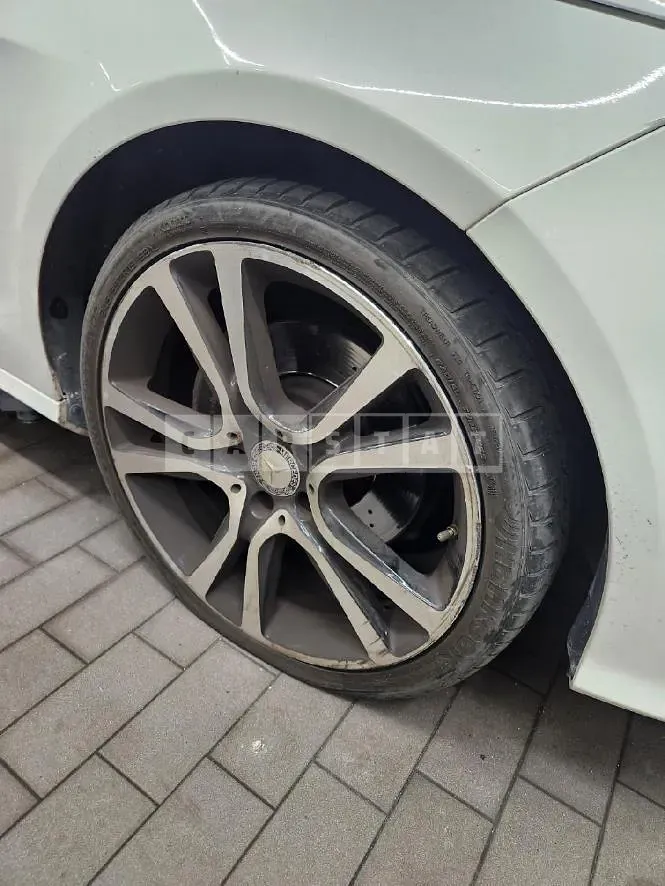 Photo 2 of 47: 2015 Mercedes-Benz E220 BlueTec — Korean insurance auction