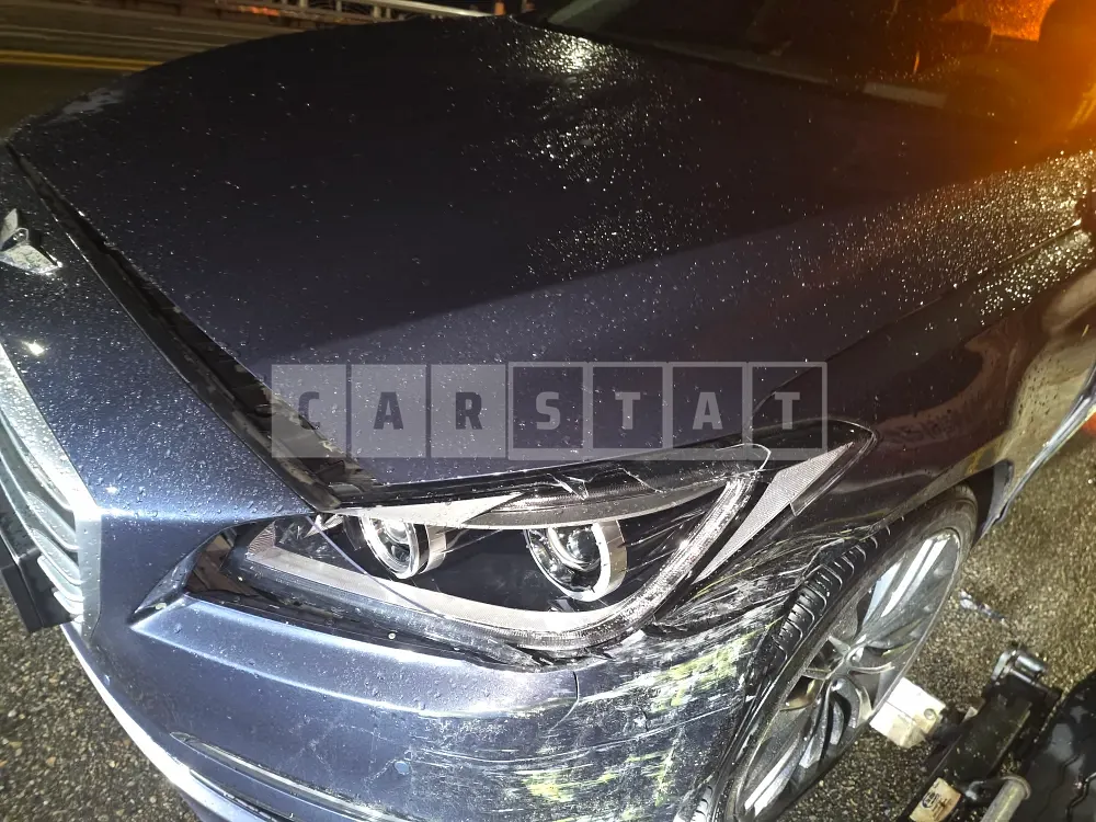 Photo 2 of 10: 2015 Genesis Dh — Korean insurance auction