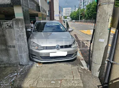 Photo 1 of 14: 2015 Volkswagen Golf 1.6 TDI BMT — Korean insurance auction