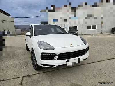 2020 Porsche Cayenne Coupe