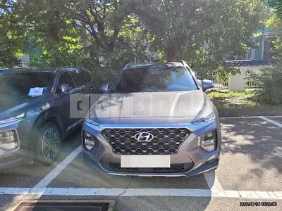 Photo 1 of 17: 2020 Hyundai Santa Fe, VIN KMHS381ABLU229579 — Korean insurance auction