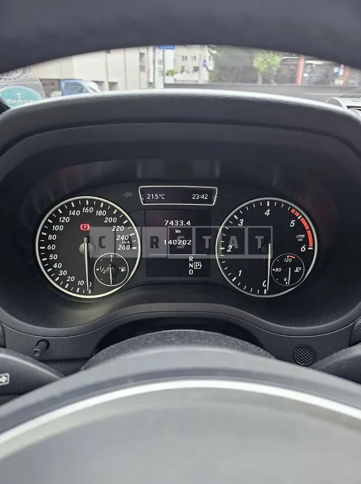 Photo 2 of 15: 2014 Mercedes-Benz B200 CDI — Korean insurance auction
