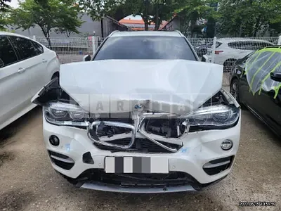 Photo 1 of 16: 2018 BMW X6 xDrive30d, VIN WBAKV2105J0Z80523 — Korean insurance auction