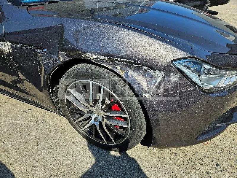 Photo 2 of 17: 2017 Maserati Ghibli Diesel — Korean insurance auction