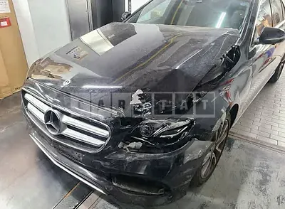 Photo 1 of 21: 2019 Mercedes-Benz E300 4Matic, VIN WDDZF4KB0KA604226 — Korean insurance auction