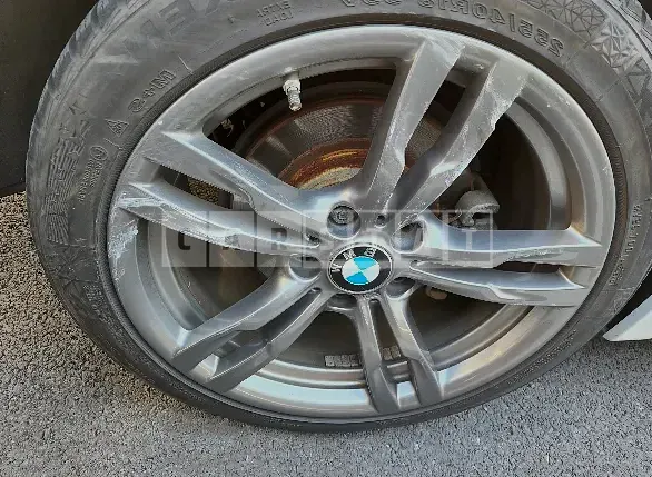 Photo 2 of 4: 2017 BMW 320d, VIN WBA8C5104HK857487 — Korean insurance auction