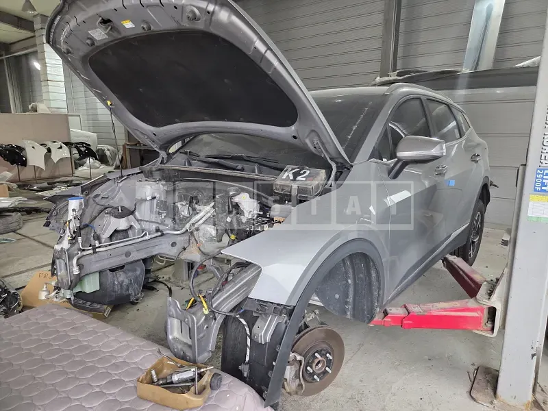 Photo 2 of 33: 2021 Kia Sportage 4WD — Korean insurance auction