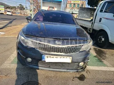 Photo 1 of 20: 2018 Kia K5, VIN KNAGS416BJA190438 — Korean insurance auction