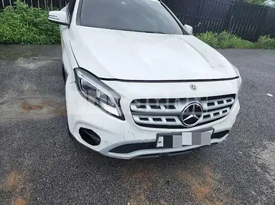 Photo 1 of 31: 2019 Mercedes-Benz GLA220 — Korean insurance auction
