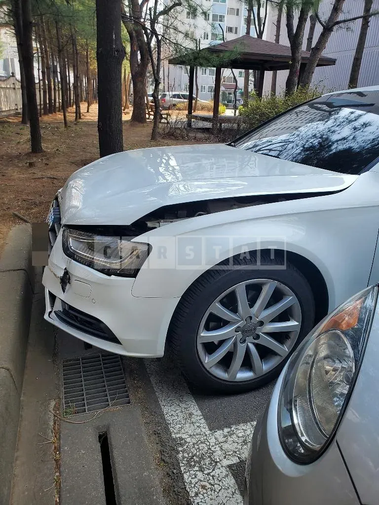 Photo 2 of 10: 2015 Audi A4 30 TDI, VIN WAUZZZ8K6FN017000 — Korean insurance auction