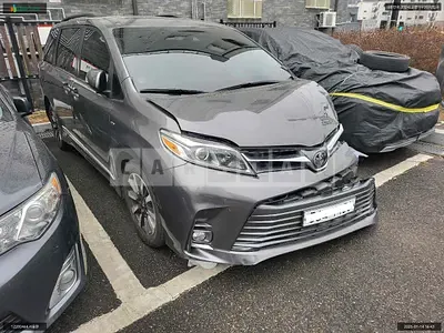 2019 TOYOTA SIENA AWD