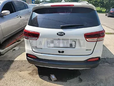 Photo 1 of 25: 2017 Kia Sorento 2.0 — Korean insurance auction