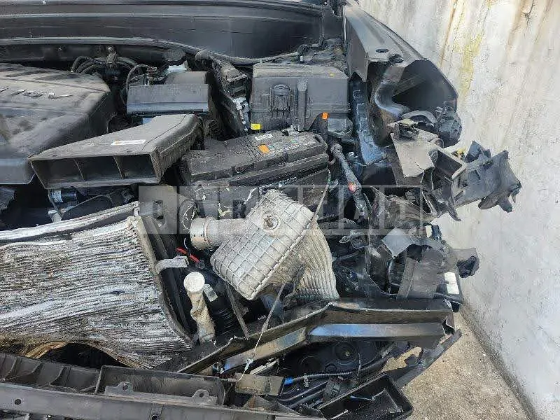 Photo 2 of 22: 2022 Hyundai Palisade, VIN KMHR381ABNU471791 — Korean insurance auction