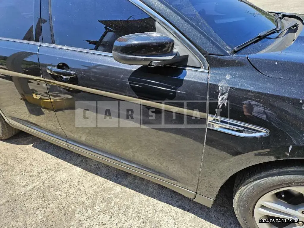 Photo 2 of 29: 2015 Ford Taurus — Korean insurance auction