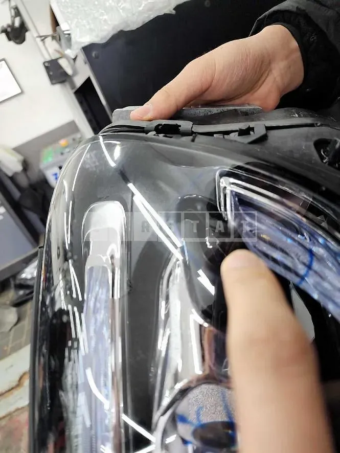 Photo 2 of 6: 2022 Mercedes-Benz (parts) GLB200 d Headlamp — Korean insurance auction