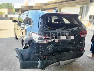 Photo 1 of 11: 2017 Kia Sorento — Korean insurance auction