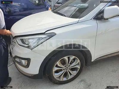 Photo 1 of 8: 2015 Hyundai Santa Fe, VIN KMHSW81UBFU429275 — Korean insurance auction