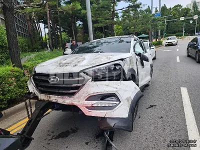 Photo 1 of 9: 2016 Hyundai Tucson, VIN KMHJ381ABGU181506 — Korean insurance auction