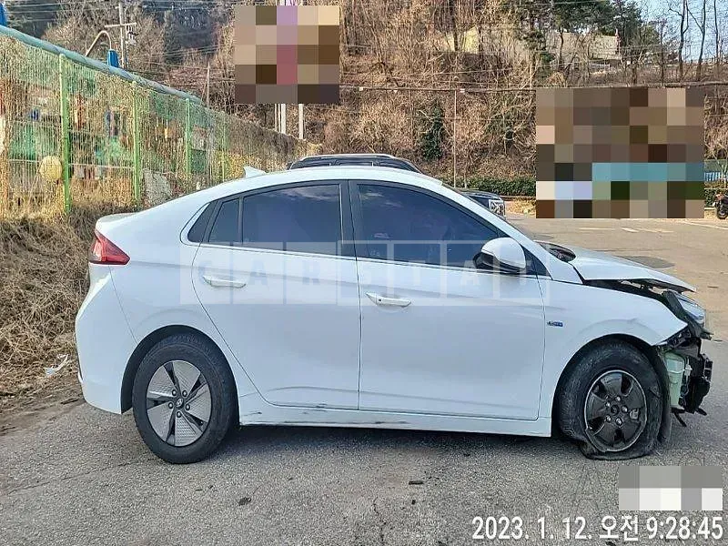 Photo 2 of 21: 2019 Hyundai IONIQ Hybrid, VIN KMHC851CGLU196720 — Korean insurance auction