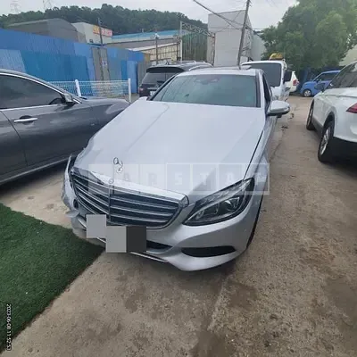 Photo 1 of 25: 2014 Mercedes-Benz C220 Blue Tec, VIN WDDWF0EB5FF043117 — Korean insurance auction
