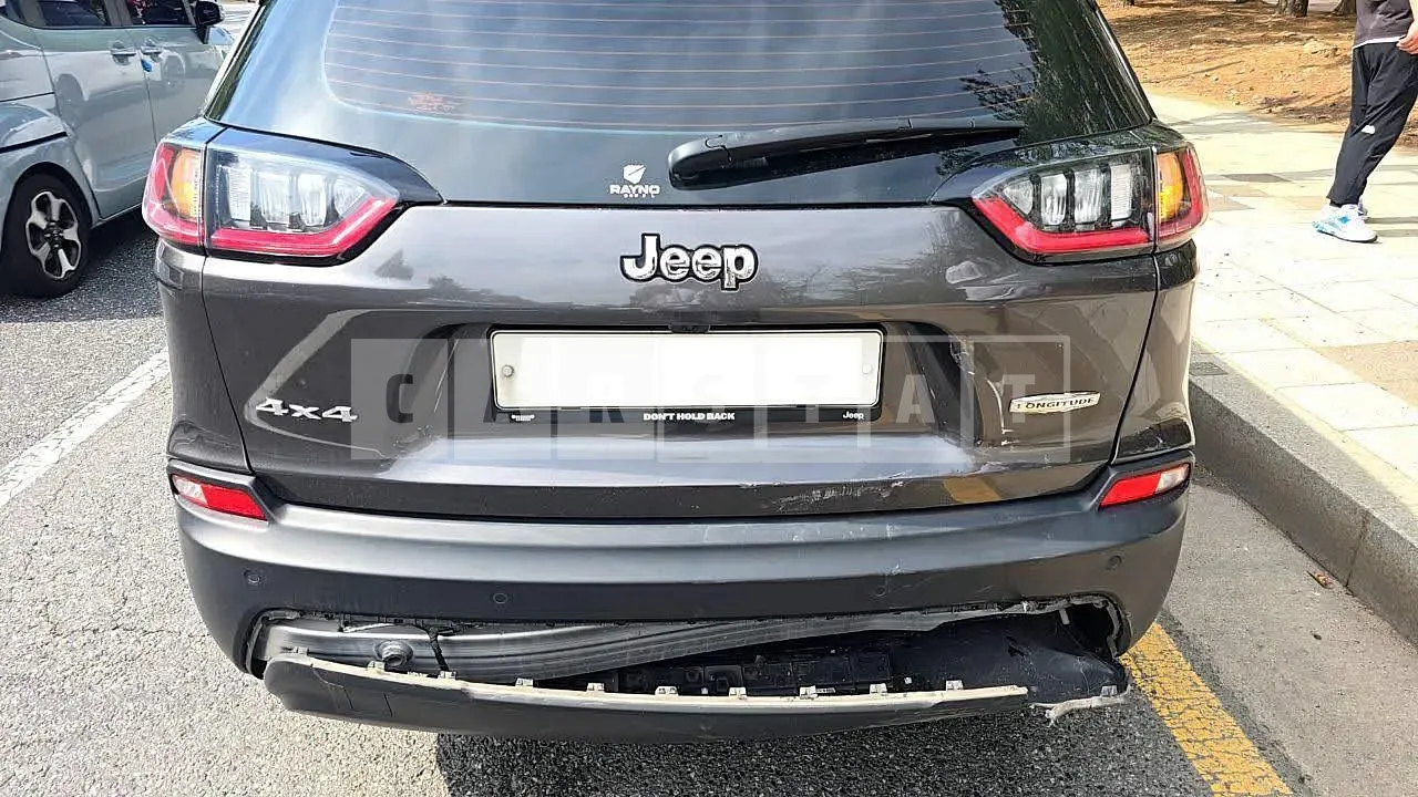 Photo 2 of 18: 2019 Jeep Cherokee 2.4, VIN 1C4PJMCB8KD447638 — Korean insurance auction