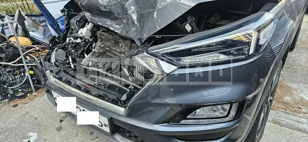 Photo 2 of 11: 2019 Hyundai Tucson, VIN KMHJ581ABKU942087 — Korean insurance auction