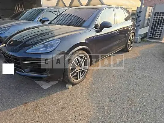 Photo 2 of 26: 2023 Porsche Cayenne Turbo — Korean insurance auction