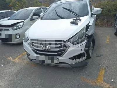 Photo 1 of 10: 2014 Hyundai Tucson ix — Korean insurance auction