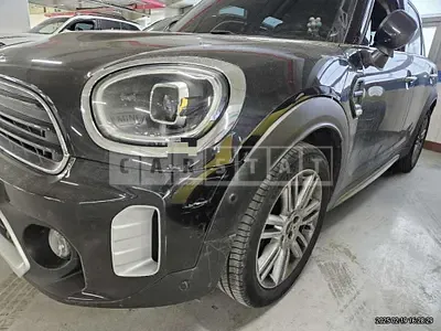 Photo 1 of 2: 2022 MINI (part) Cooper Countryman Hood, Front — Korean insurance auction