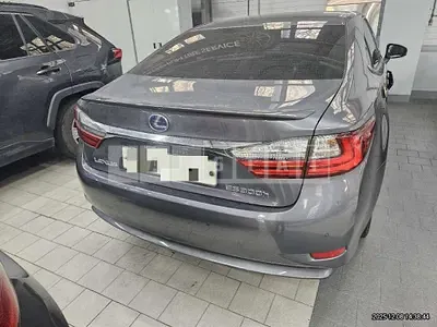 Photo 1 of 14: 2017 Lexus ES300h — Korean insurance auction