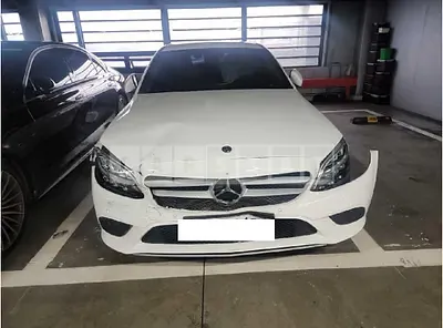 Photo 1 of 26: 2020 Mercedes-Benz C 200 — Korean insurance auction