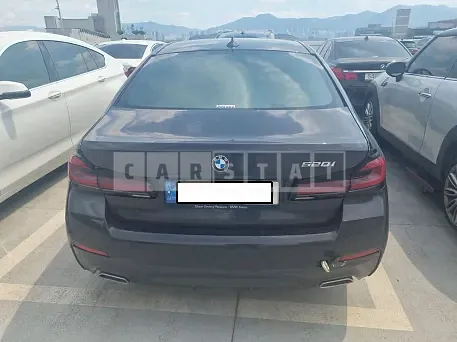 Photo 2 of 23: 2022 BMW 520i, VIN WBA11BH00NWX79581 — Korean insurance auction
