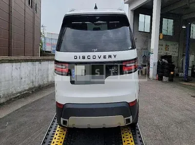 Photo 1 of 17: 2018 Land Rover Discovery TD6 — Korean insurance auction