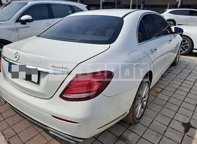 Photo 1 of 13: 2016 Mercedes-Benz E220 d — Korean insurance auction