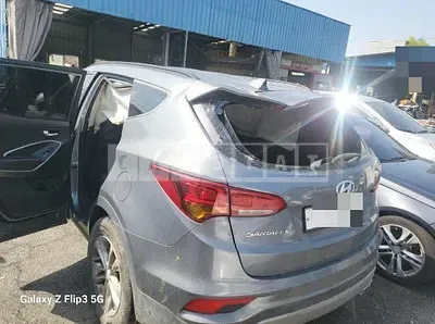 Photo 1 of 5: 2017 Hyundai Santa Fe DM Diesel 2.0 4WD — Korean insurance auction