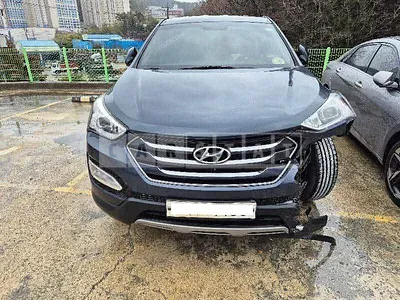 Photo 1 of 26: 2015 Hyundai Santa Fe, VIN KMHSU81UBFU500719 — Korean insurance auction