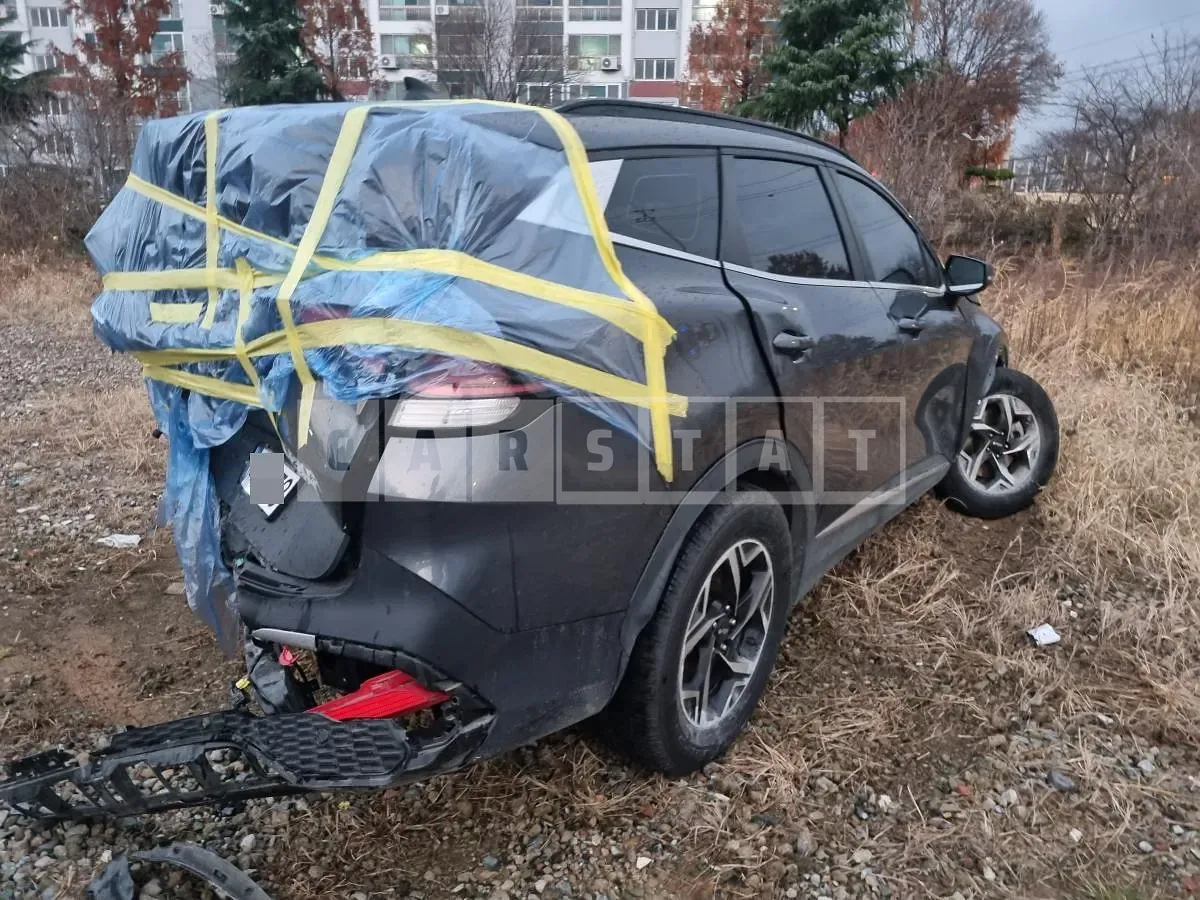 Photo 2 of 8: 2022 Kia Sportage, VIN KNAPV81CBPK114870 — Korean insurance auction