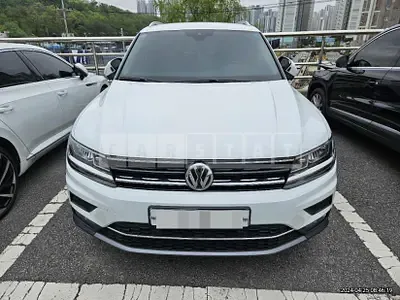 Photo 1 of 16: 2020 Volkswagen Tiguan 2.0 TDI — Korean insurance auction