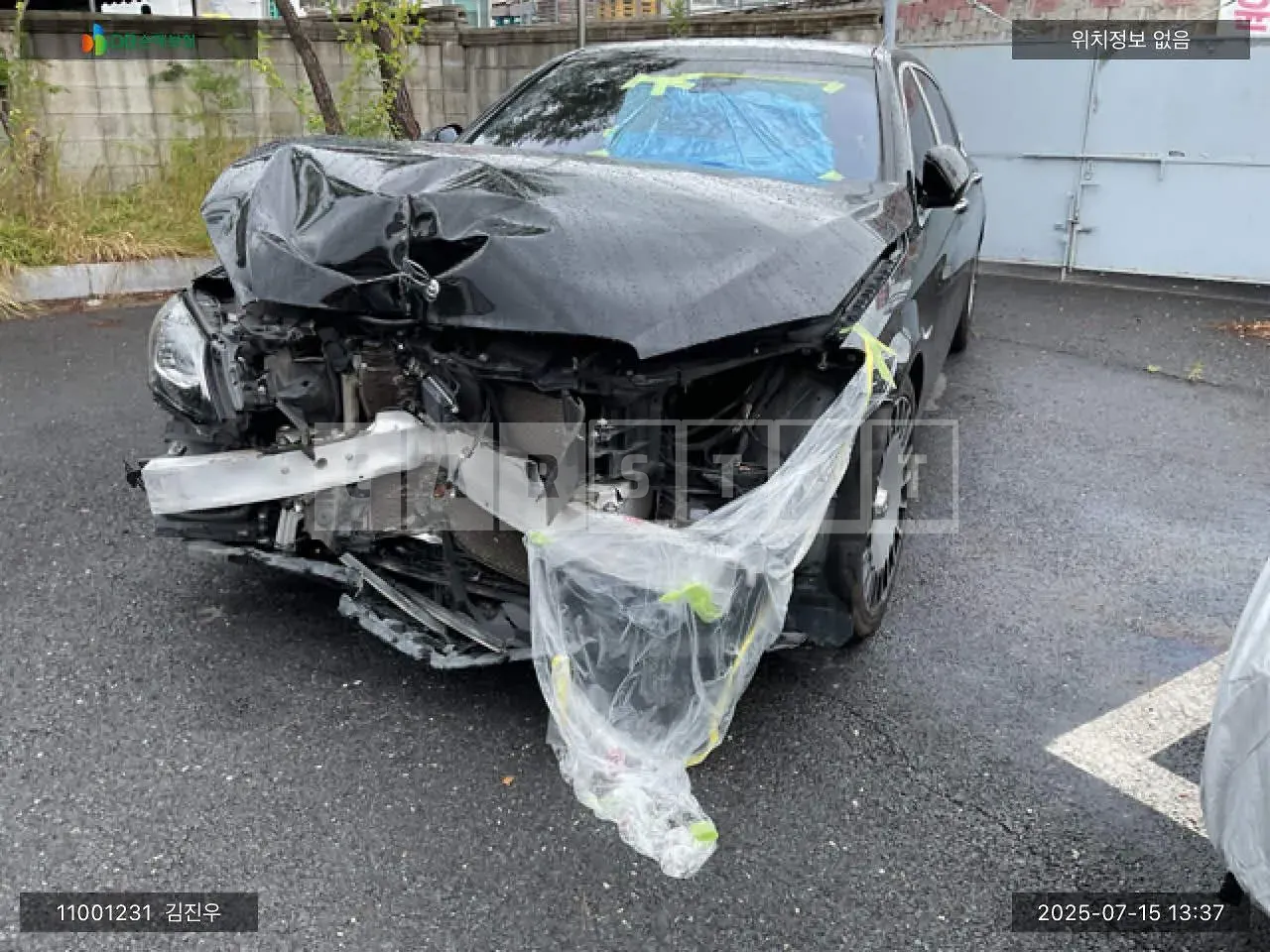 Photo 2 of 19: 2019 Mercedes-Benz Maybach S560, VIN WDDUX8GB8KA495697 — Korean insurance auction