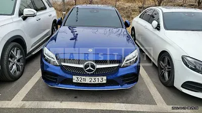 Photo 1 of 11: 2019 Mercedes-Benz C220d 4Matic, VIN WDDWF1FB1KR447951 — Korean insurance auction