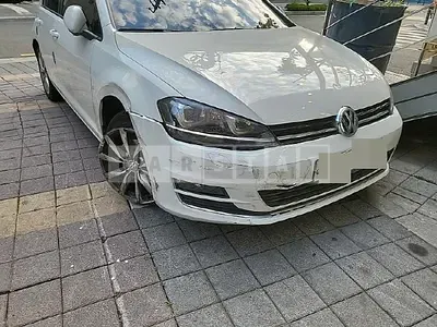 Photo 1 of 13: 2015 Volkswagen Golf 2.0 TDI BMT, VIN WVWZZZAUZFW325107 — Korean insurance auction